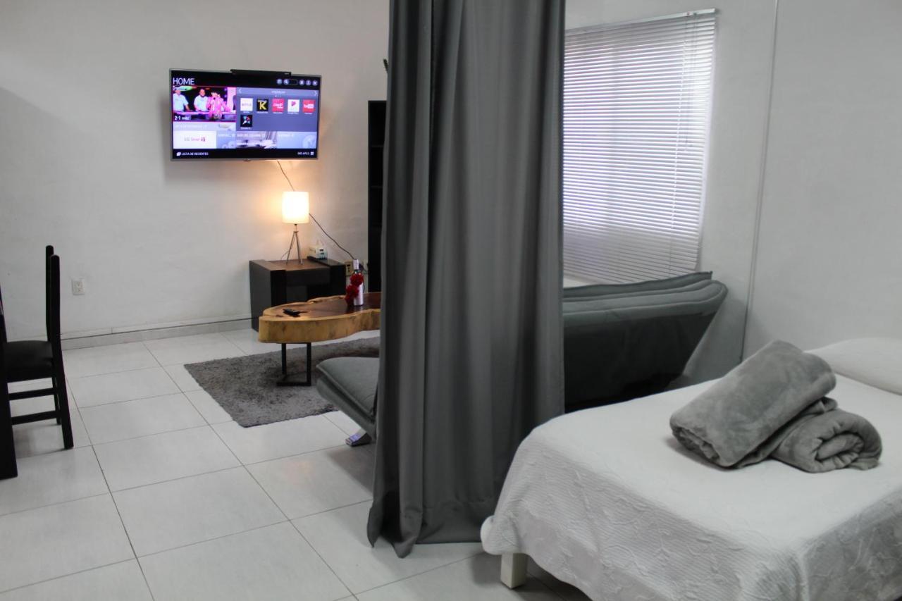 Apartamento Depas equipados frente UdeC, wifi, aire Colima Exterior foto