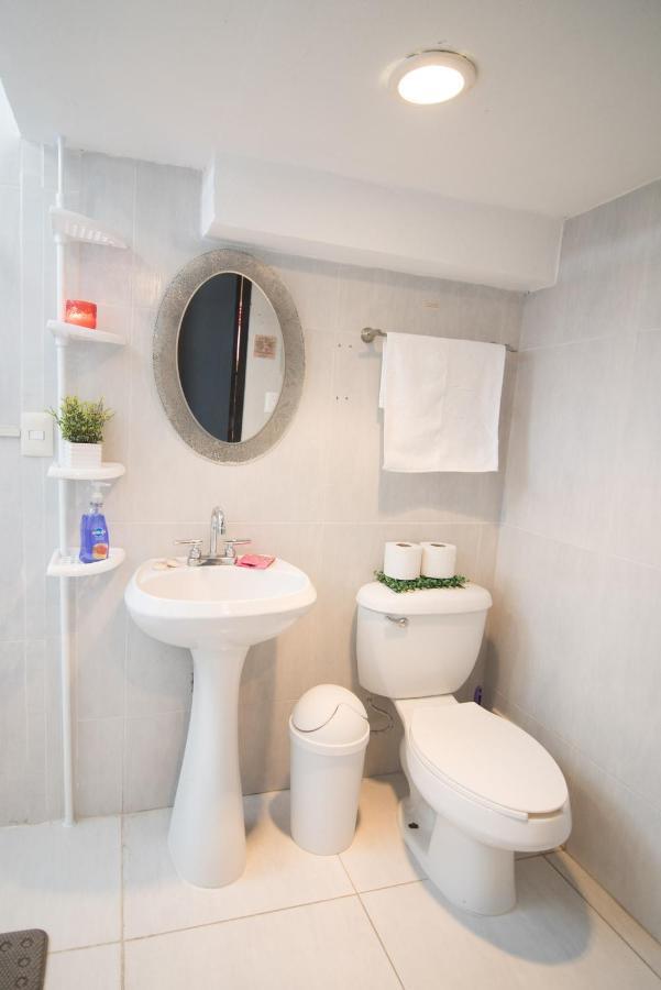 Apartamento Depas equipados frente UdeC, wifi, aire Colima Exterior foto